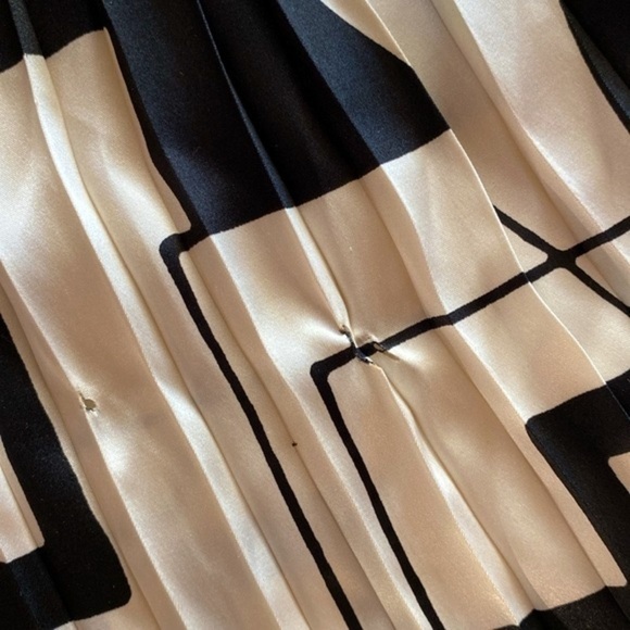 EYESHADOW BLACK WHITE MINI DRESS BRAT GIRL SUMMER Sleeveless Empire Wai… - Picture 13 of 14